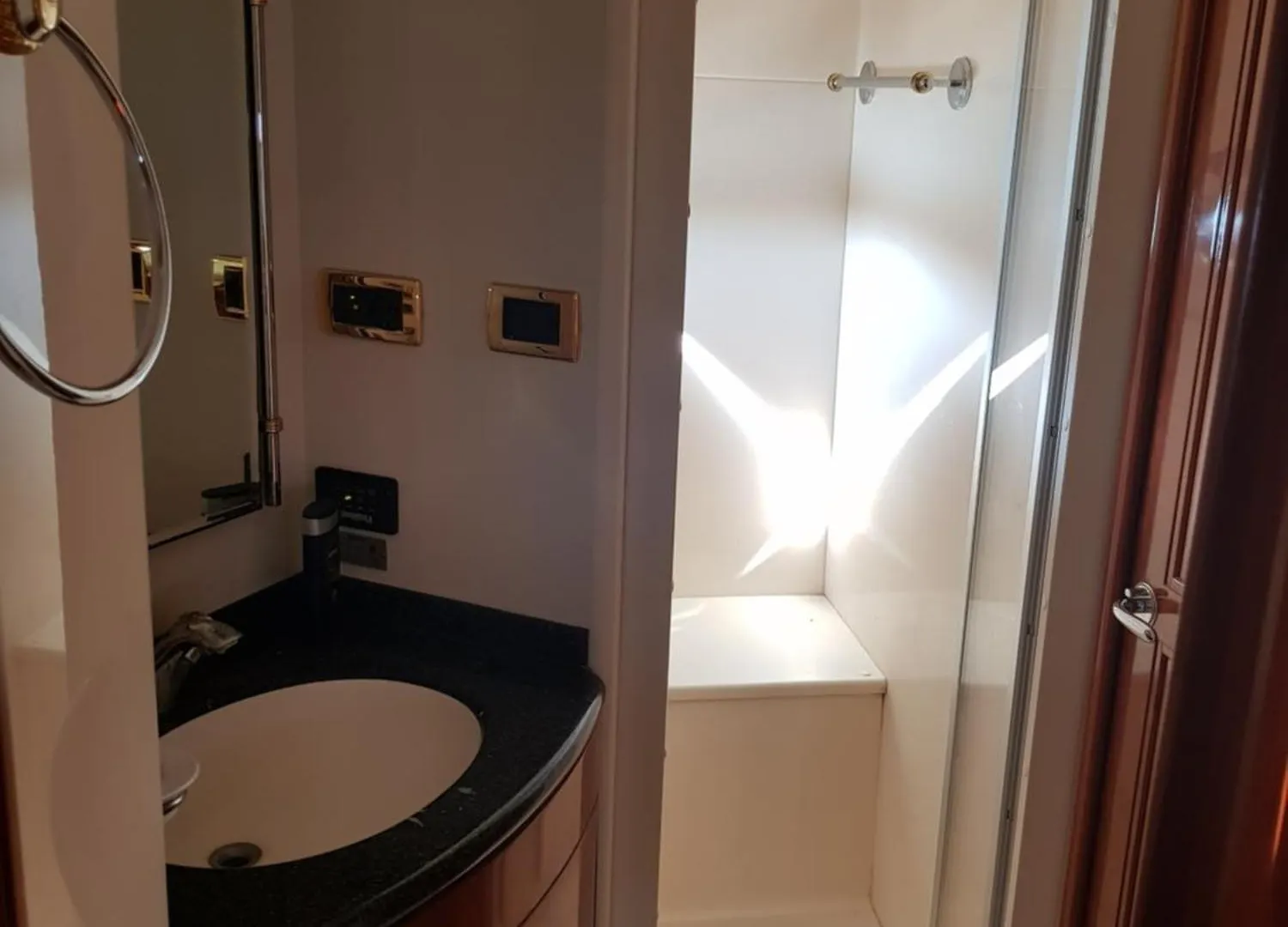 Top Luxury Exclusive Fully Air Conditioned 3Bdr Yacht Eilat