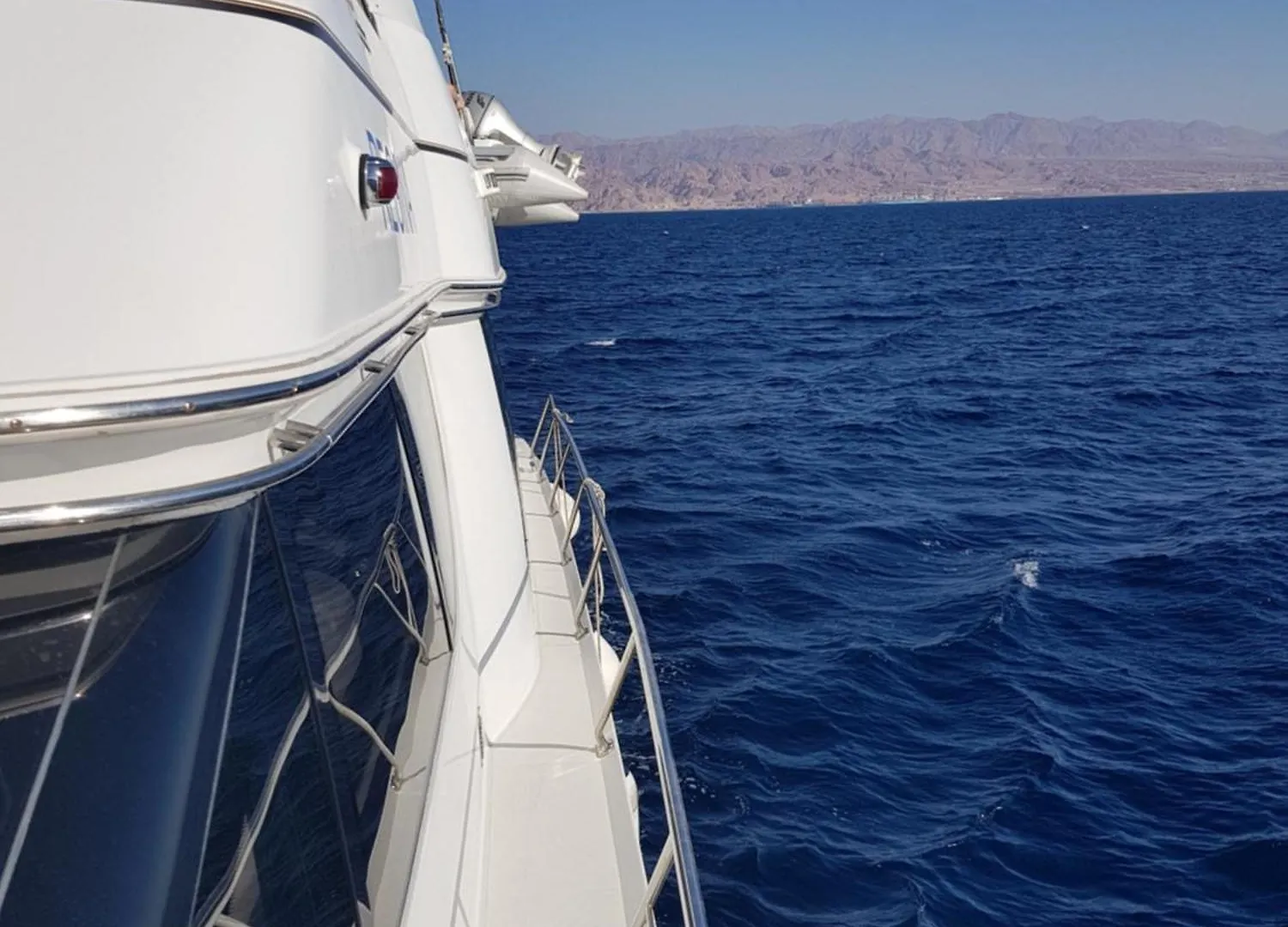 Botel Top Luxury Exclusive Fully Air Conditioned 3Bdr Yacht Eilat Israel
