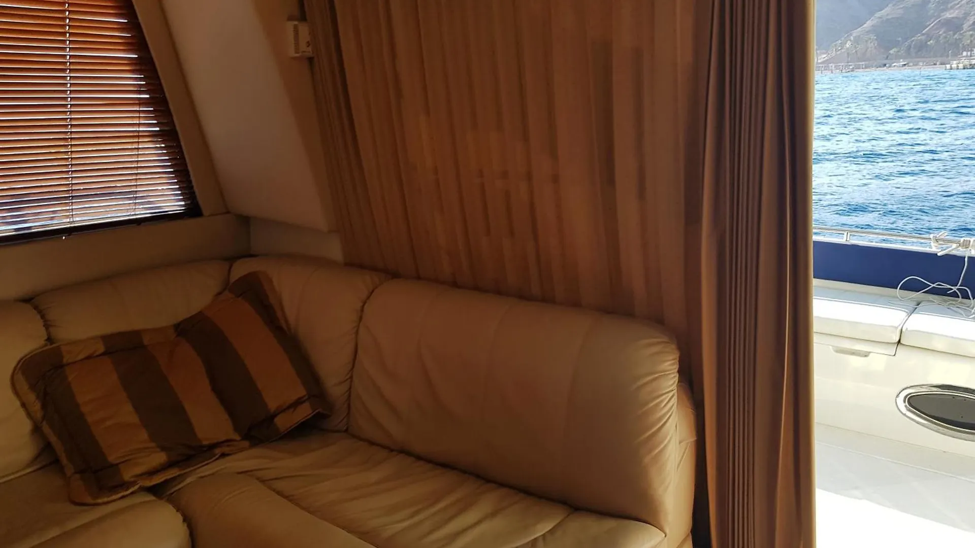Top Luxury Exclusive Fully Air Conditioned 3Bdr Yacht Eilat Israel