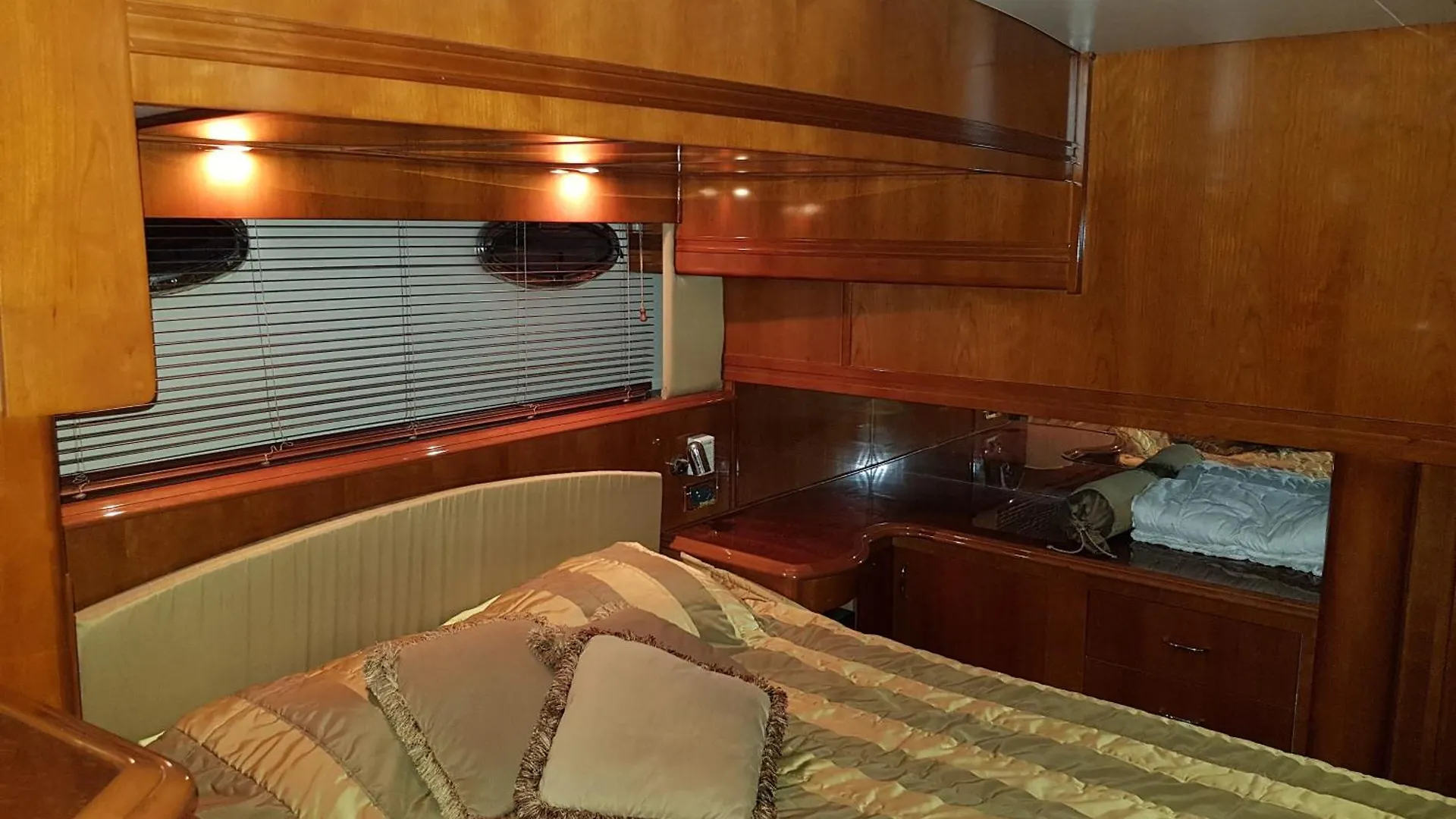 Top Luxury Exclusive Fully Air Conditioned 3Bdr Yacht Eilat Botel