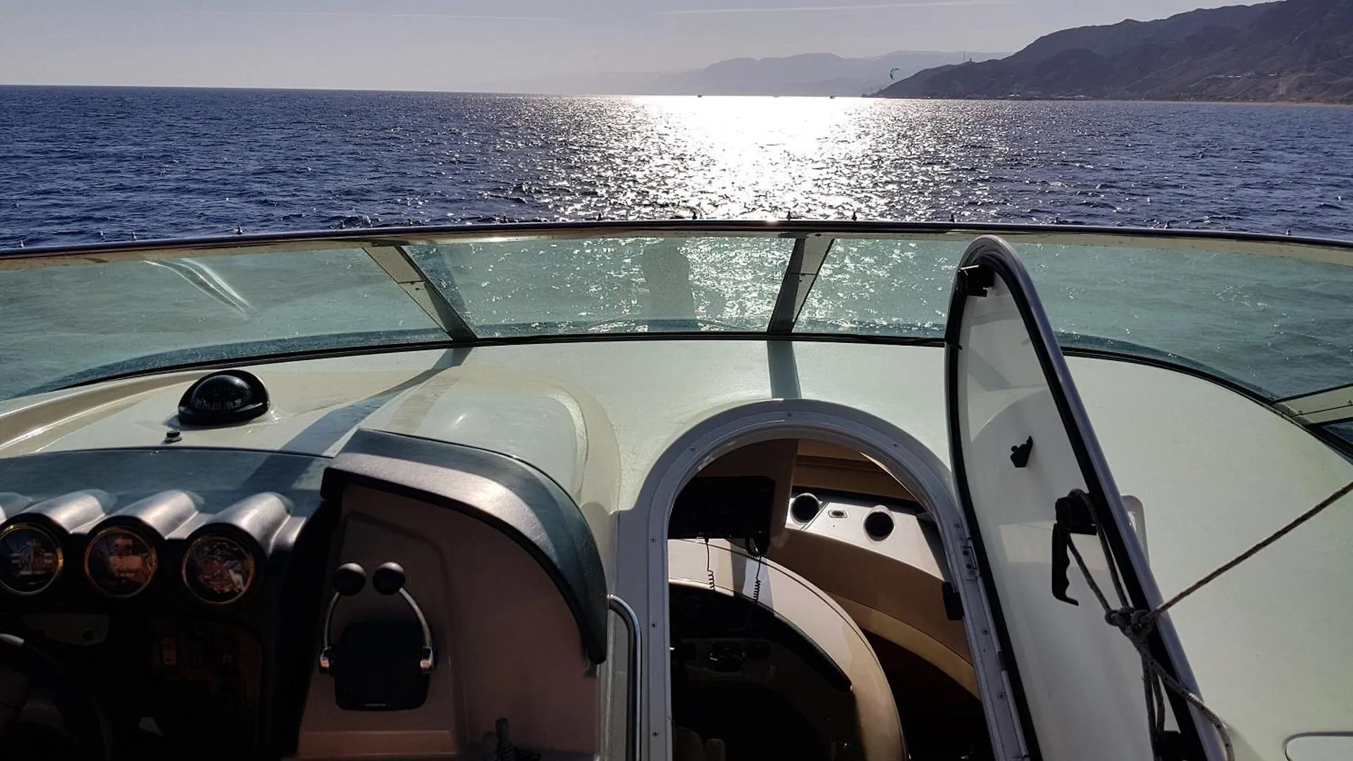Top Luxury Exclusive Fully Air Conditioned 3Bdr Yacht Eilat